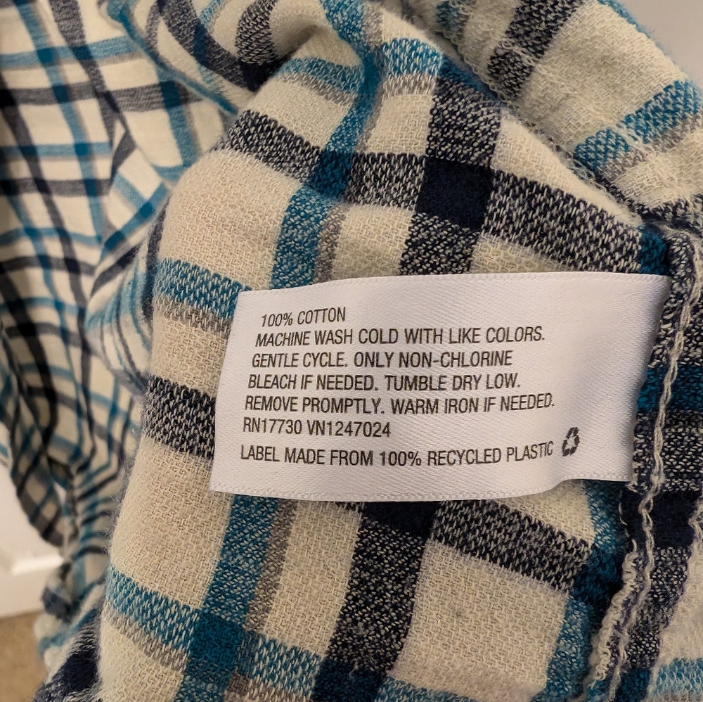 Mossimo Shirt - Picture 4 of 4